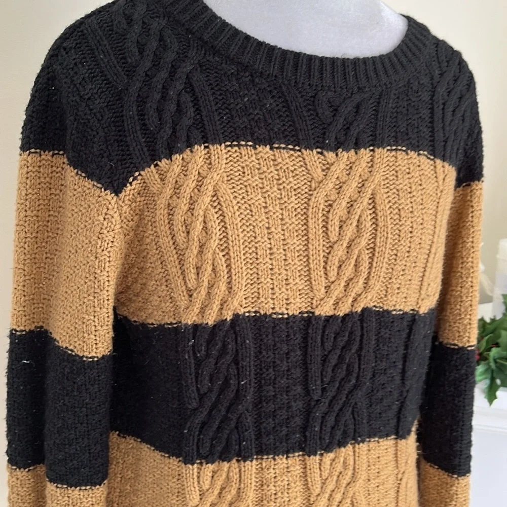 FOREVER 21 Black & Tan Striped Cable Knit Pullover Crewneck Sweater Size M - Picture 5 of 8
